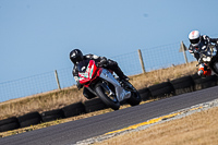 anglesey-no-limits-trackday;anglesey-photographs;anglesey-trackday-photographs;enduro-digital-images;event-digital-images;eventdigitalimages;no-limits-trackdays;peter-wileman-photography;racing-digital-images;trac-mon;trackday-digital-images;trackday-photos;ty-croes